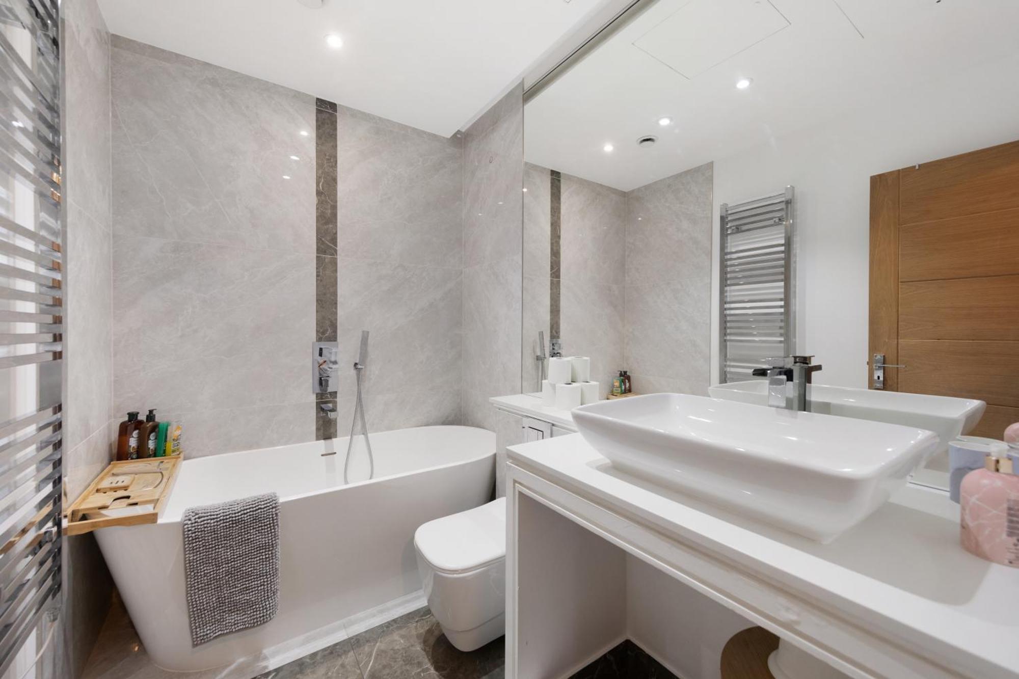 The Pearl - Luxury 5* With Park View Appartamento